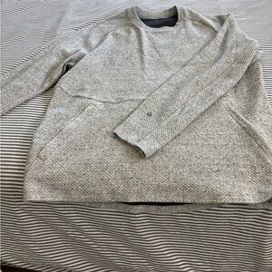 Lululemon grey men's pullover Large